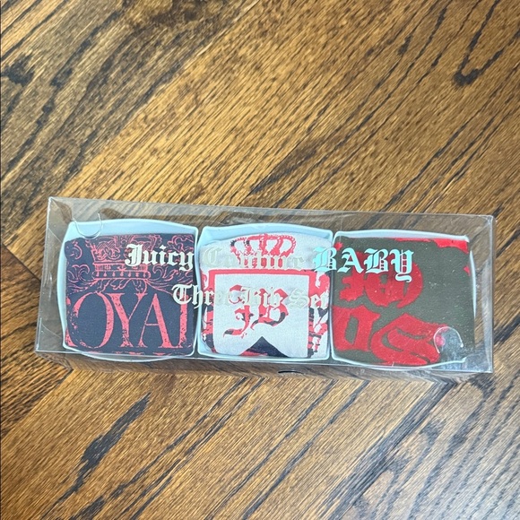 BNIB Juice Couture Boys Three Bib Set - Picture 2 of 10